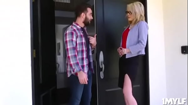 Horny hospitality for a seductive 4 