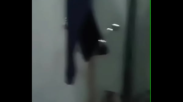 trai thẳng body đẹp, cu ngon bị quay l&eacute;n (7) 