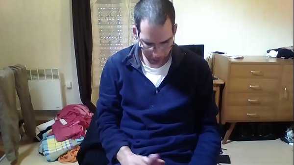 Str8 Nerd On Cam - Bestgaycams.xyz thumbnail