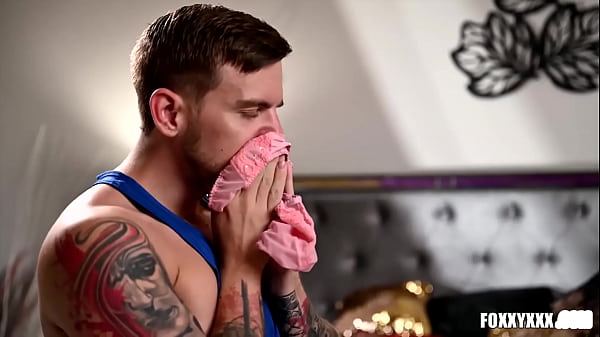 Play MP4 - Cum Vamp TS Foxxy Leaves A Huge Meat Dry From So Much Sucking&excl;