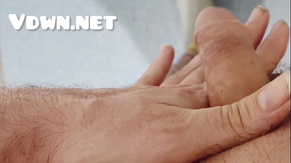 Vdwn.net - Masturbating Soft Penis Small Flacid thumbnail