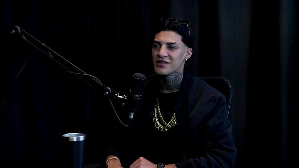 Quer ficar por dois anosna Europa trabalhando foi em umatendimento a meia noite e se assustou_e o amigo que gosta de dar o cu_GabriellRios WATCH ON SHEER RED