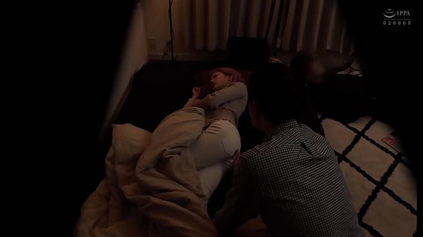 Play MP4 - 【NTR】ピンク髪の褐色スレンダーギャルを彼氏の目の前で寝取る&hellip;宅飲みで●い潰れて雑魚寝してしまった友達とその彼女【盗撮】 https&colon;&sol;&sol;x&period;gd&sol;N6AjV