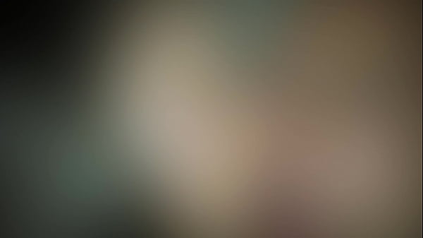 Gordinho na cabine da casa de swing comendo casada e gozando naboca (completo no_red)