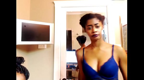 Play MP4 - Stikkynikki flashing her deep pussy