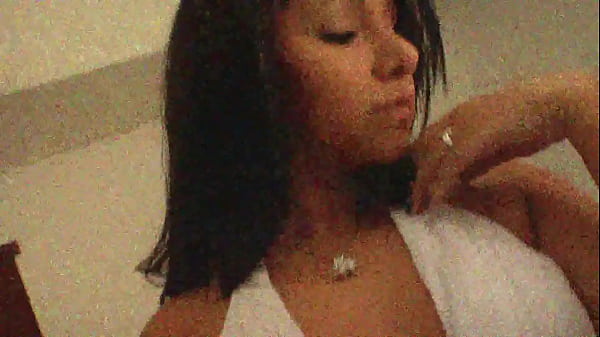 Nonton A Pretty Fucking Girlfriend thumbnail