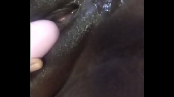 Pretty fat_pussy squirt