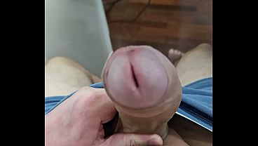 Play MP4 - NOVINHO DO PENIS GRANDE EXIBE SUA PIROCA