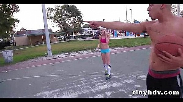 Nonton Very Petite Teen Fucked Hard Chloe Foster 92 thumbnail