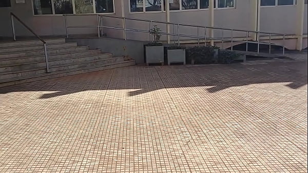 Chamei A Mina Da Biblioteca Para Ler Livro Em Casa E Comi A Safada No Pelo thumbnail