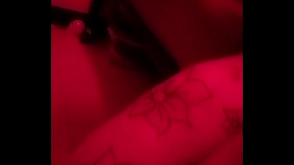 Nonton Check Out My Piercings!!! Smooth Juicy Pussy!! thumbnail