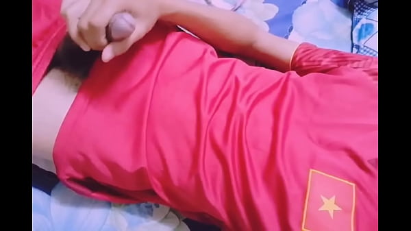 Play MP4 - &Dstrok;&ocirc;̣i Tuy&ecirc;̉n VN B&abreve;́n Tinh