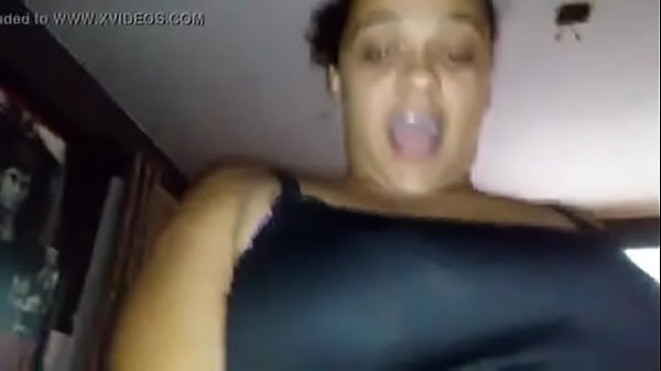 The queen sucks dick after sir papi gets a xxx joyride