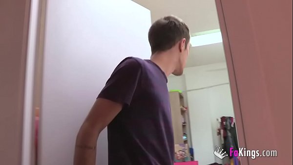 Iris philosophy student is just 20 and wants to fuck but she's very nervous