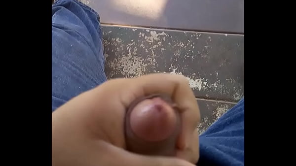 Me.masturbo en parque de culiacan (casi.me.descubren por eso es corto)