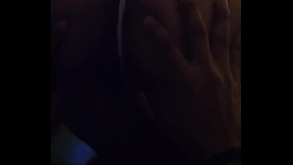 Satisfecho con su compra una tanguita mojada de mi esposa