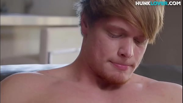 Smooth muscled amateur jerking his shaved shaft for jizz