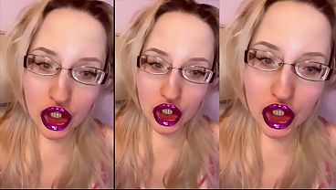 Addicted to your wallet and crazy for me for asmr effect listen in headphones 