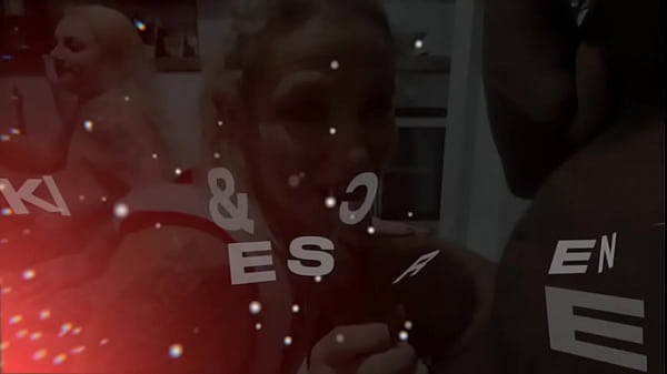 Nonton Cookies & Creampies Bbc, Bbw, Pawg Orgy: The Elves' Throw A Messy Kitchen Party thumbnail