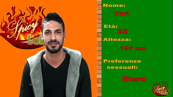 Al provino fa una sborrata indimenticabile 