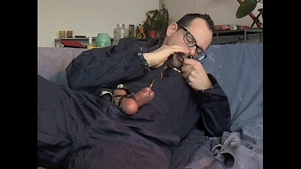 Play MP4 - Out of the blue