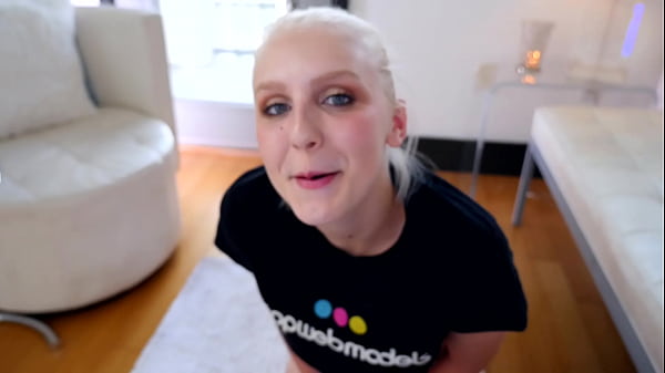 BRITTNEY COOPER 19 YO NO HANDS! Huge Cock POV Blowjob and Huge Load Cum Swallow - WoW! A 