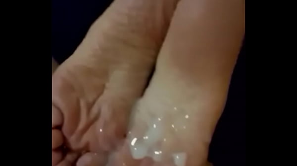 Jouis sur la plante des_pieds