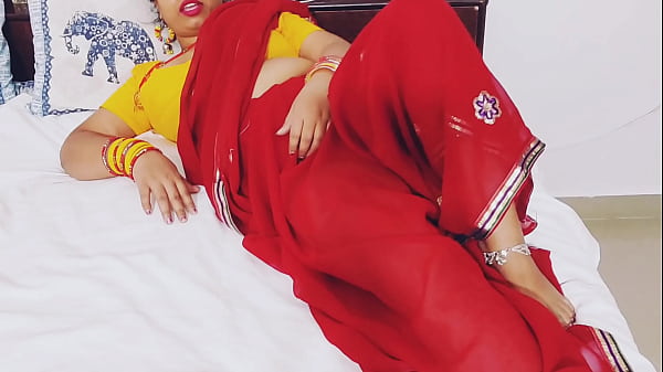 Play MP4 - Beautiful bhabhi hot xxx sex with secret lover&excl; with clear hindi audio