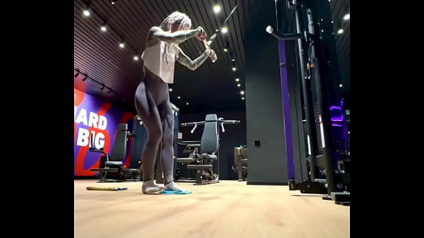 Challenge accepted the friend you send this video who can do the split goes to the gym is invited to participate in the 