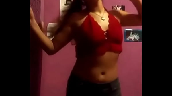 Chica de xalapa moviendo el culo 