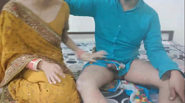 Indian desi old man fucked his daughter in law when her husband not at home