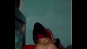 Me vecina gritona le encanta la verga mia