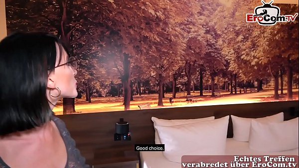 Deutsche Studentin abschleppen_bei EroComDate in Berlin öffentliches Casting