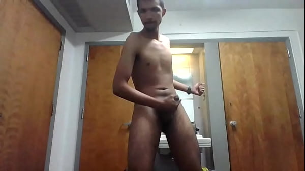 Sexy Guy Dances And Masturbates For Fandom! thumbnail