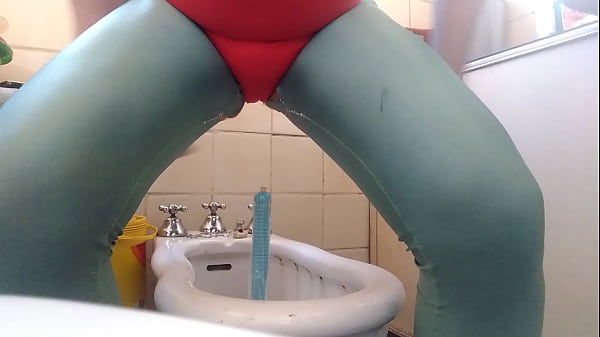 Play MP4 - Claudia jugando con su dildo