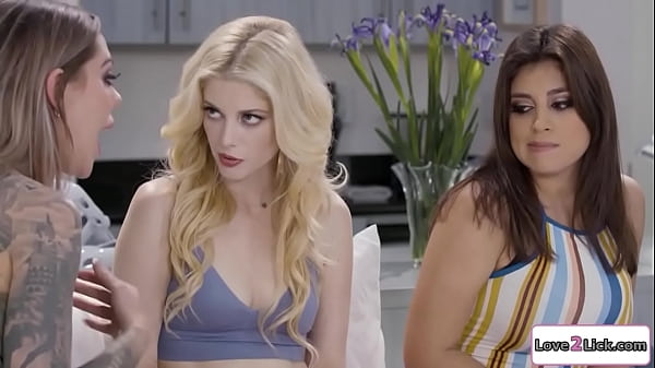 Blonde has a_3some with her latina ex and tattooed fiancee