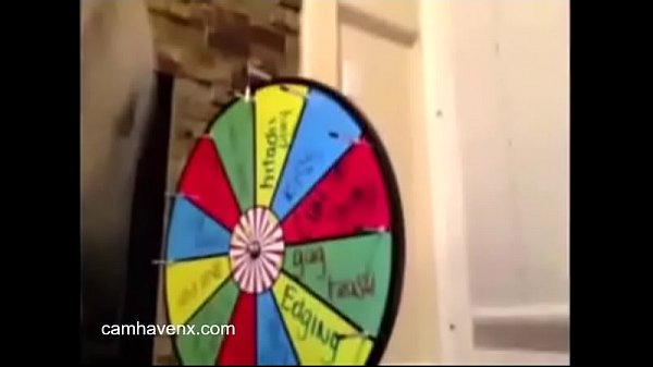 Emo girl plays with her ass 