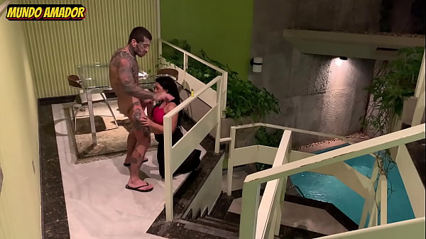 Levou a atendente pro motel e pediu pra foder o cuzinho dela 