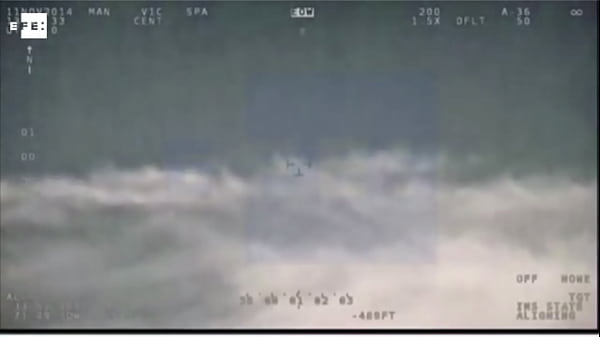 Alien En La Tierra thumbnail