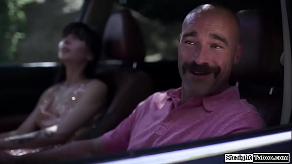 Babe anal_fucked_outdoors_by fatherinlaw