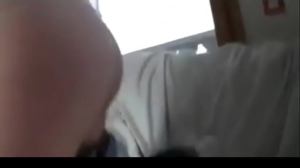 Play MP4 - Follando con la hermana de mi amigo de impresionantes tetas