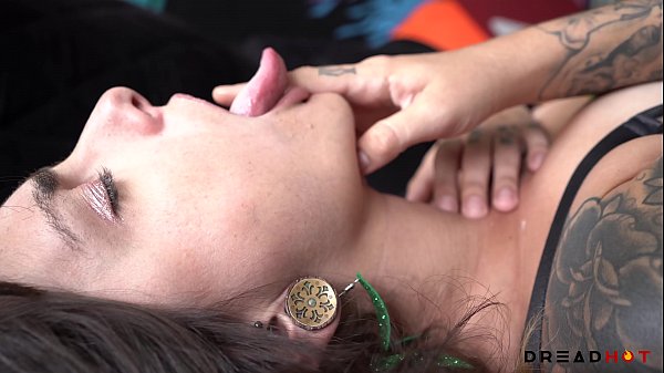 Massturbando Enquanto O Corona Nao Passa thumbnail