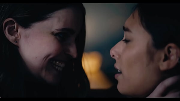 Play MP4 - Big Horny Witch Turns Shelena Into Insatiable Lesbian Before Unbirthing Her VORE