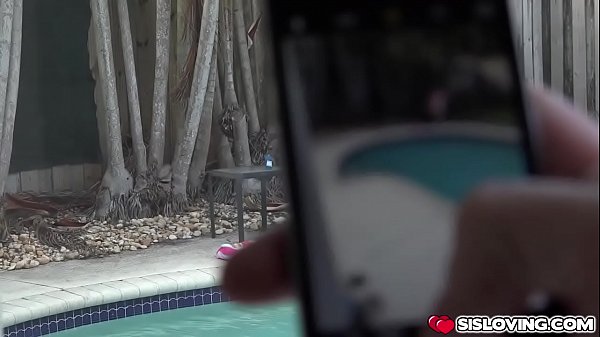 Play MP4 - Alexis Dean suck off her stepbros big cock