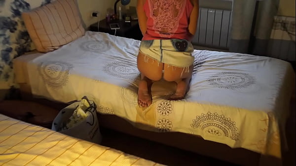 Natella shaking ass in hotel room