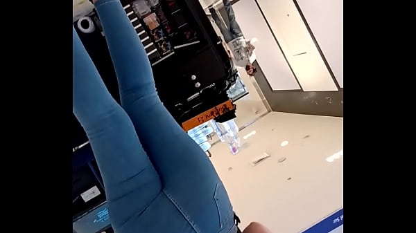 Ricos culos en Plaza lima Sur