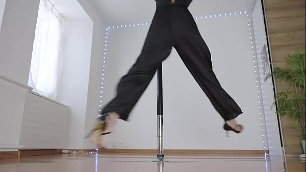 Nonton Nasty Foot Pole Dance Fetish Soles Worship Masturbation thumbnail