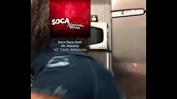 Francilene dan&ccedil;ando soca esse pau