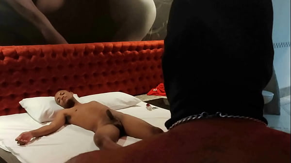 Foi roubar o patr&atilde_o e seu deu muito mal, acabou arrombado