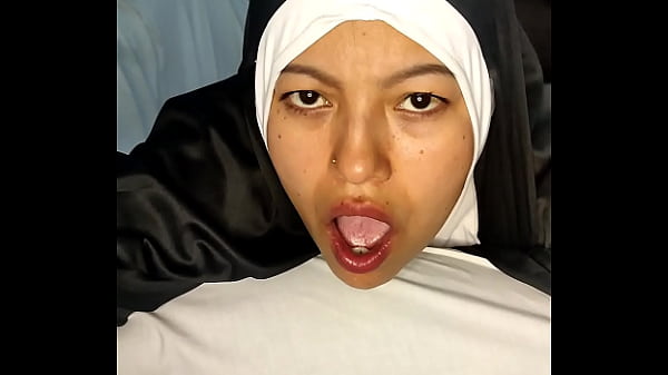 NUN LIKESTO SWALLOW CUM